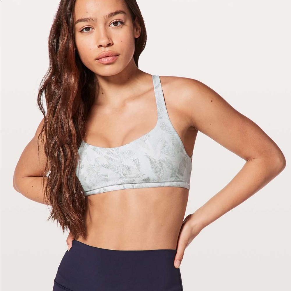 Lululemon Free to be Wild Bra Sz 2
